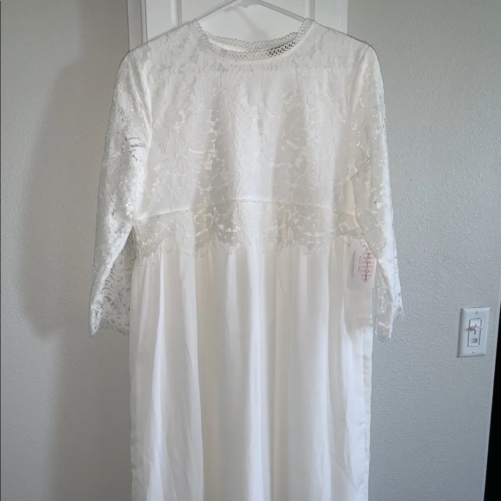 Polagram white lace and chiffon midi maternity and nursing dress